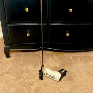 Ping Answer 2 putter. 35 inc h right hand.